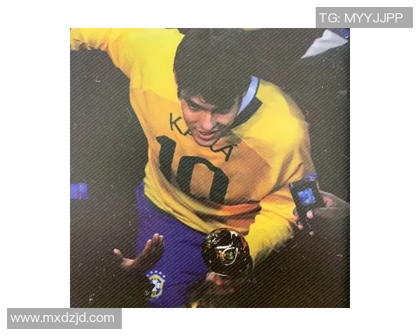 帅气头像足球明星展现风采与魅力的完美结合与精彩瞬间