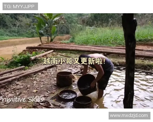 越南小哥勇追足球明星梦想的感人故事与不懈努力 越南小哥勇追足球明星梦想的感人故事与不懈努力