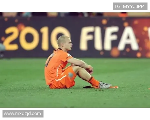 回顾98年荷兰足球明星的辉煌历程与传奇瞬间 回顾98年荷兰足球明星的辉煌历程与传奇瞬间