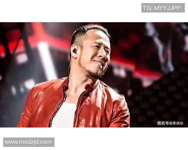 足球明星杨坤高清图片展示他的风采与魅力,尽显运动员的风范与激情 足球明星杨坤高清图片展示他的风采与魅力,尽显运动员的风范与激情